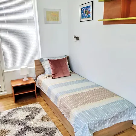 Apartment In The Heart Of *